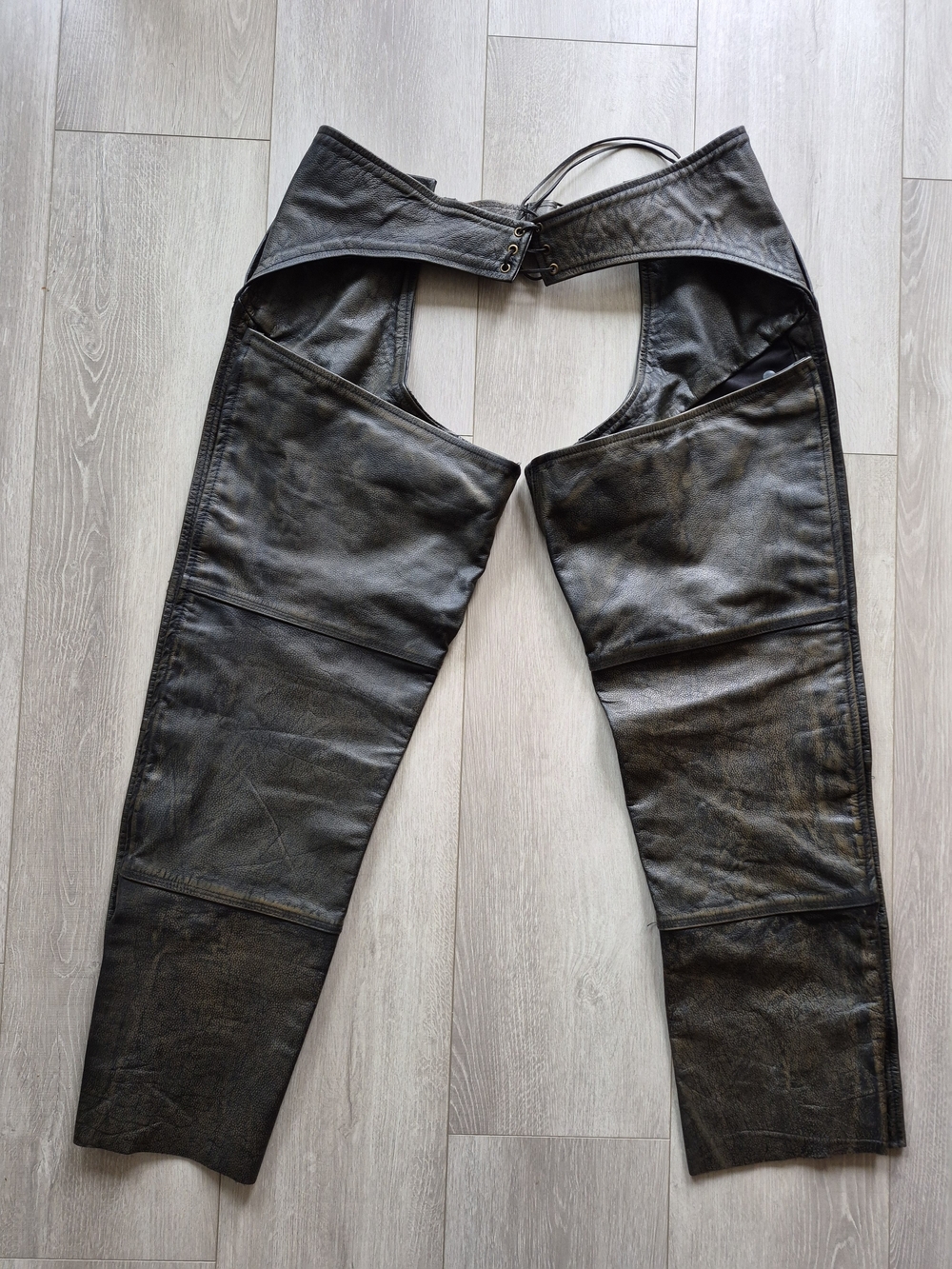 Love In Racing Leather Motorcycle Chaps 4XL Distressed Black Brown Biker Riding